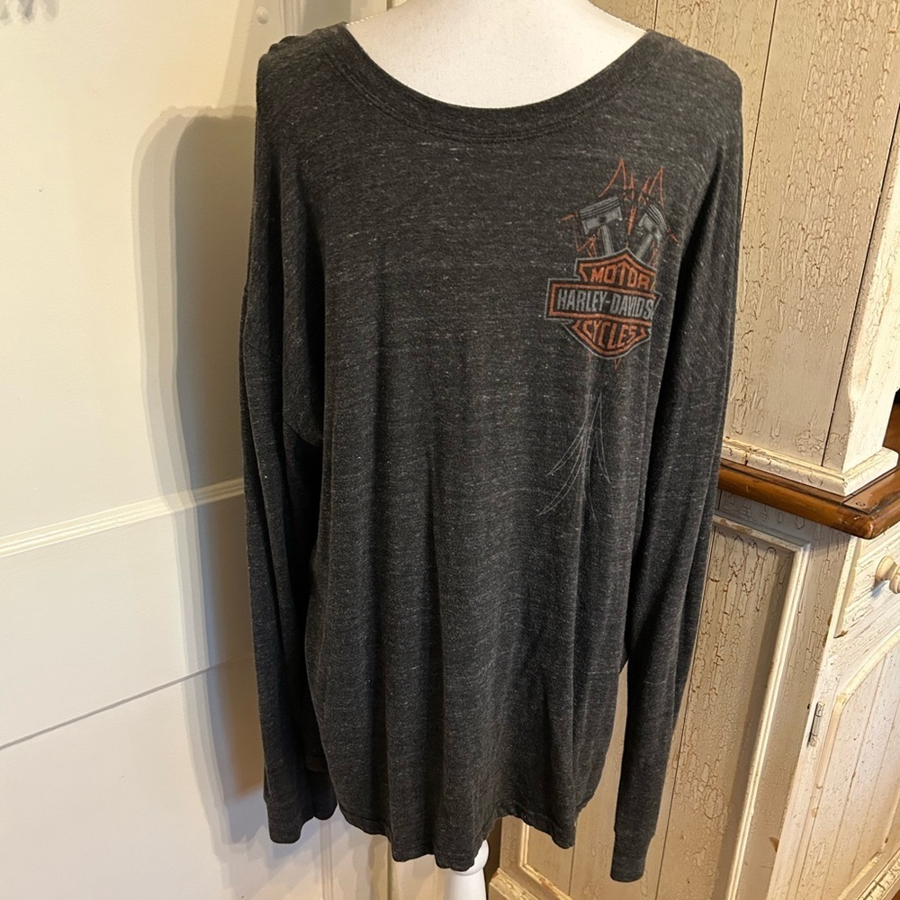 Men’s Harley-Davidson Gray Long Sleeve Tee with Iconic Design